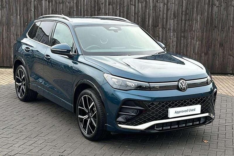 Blue Used 2025 VW Tiguan R-line SUV | £32,599 (A bit pricey) - Image 1/2
