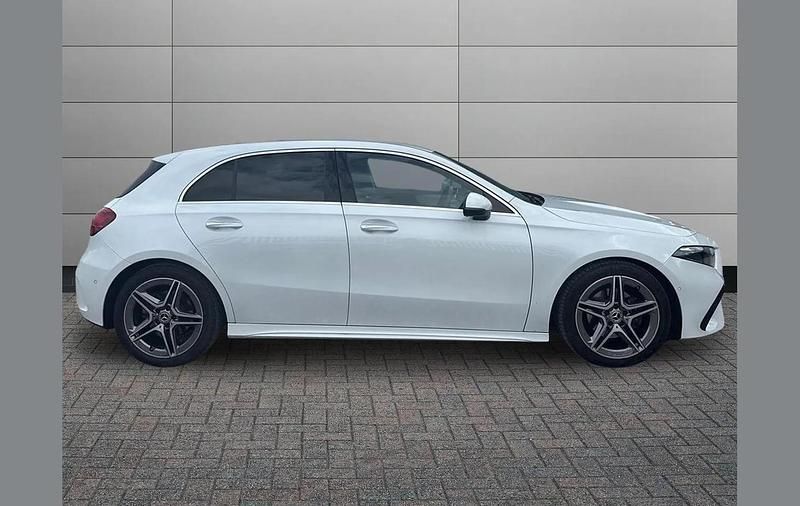Used Mercedes A200 Executive 161 HP (118 kW) 2023 White Hatchback