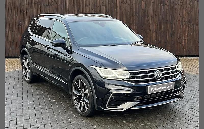 Black Used 2022 VW Tiguan Allspace R-line SUV | £30,399 (Fair price) - Image 1/3