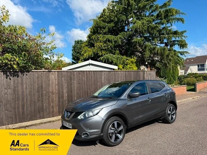 Grey Used 2016 Nissan Qashqai N-TEC SUV | £5,694 (Fair price) - Image 1/4