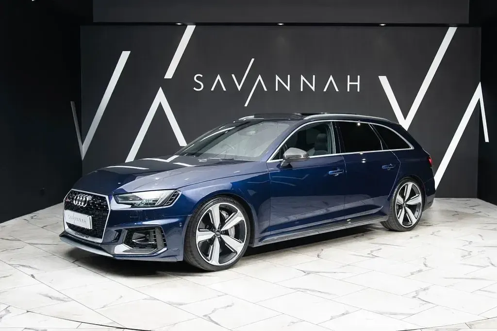 Used Audi RS4 Performance 450 HP (330 kW) 2018 Blue Estate