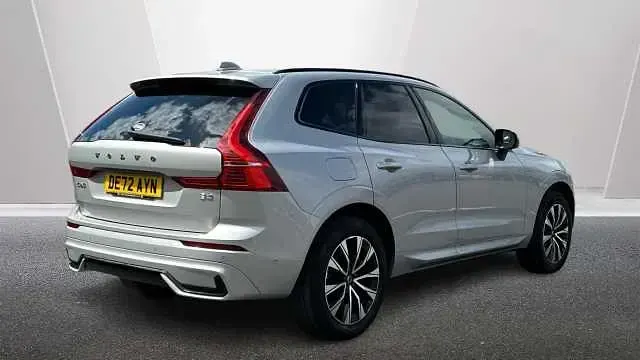 Second-hand Volvo XC60 Plus 194 CP (142 kW) 2023 Argintiu SUV