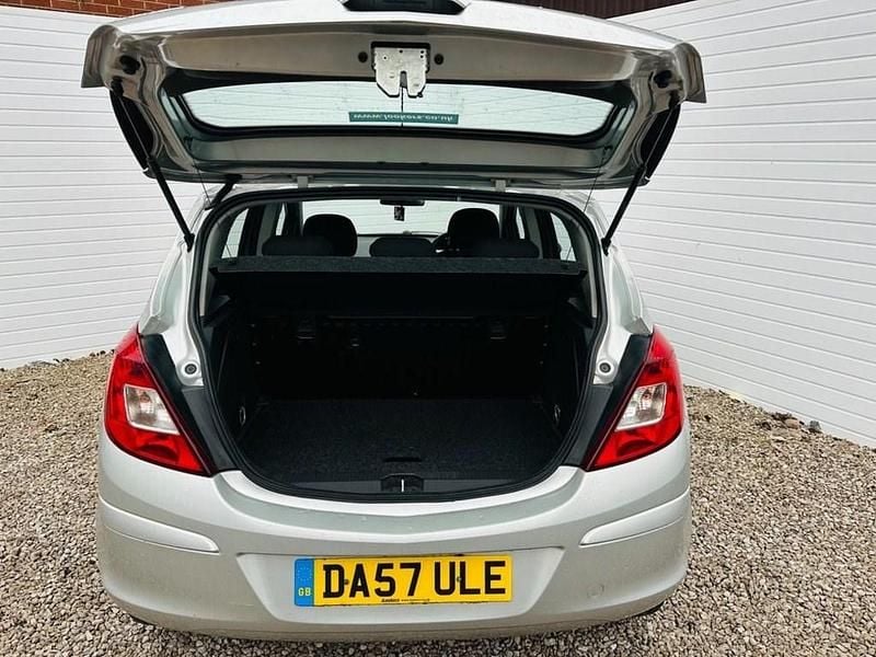 Used Vauxhall Corsa 59 HP (43 kW) 2007 Silver Hatchback