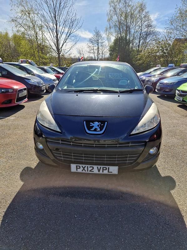 Begagnad Peugeot 207 Active 2012 Svart Halvkombi