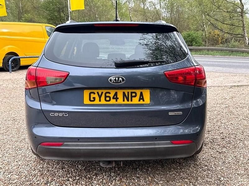 Used Kia Ceed 2014 Blue Hatchback
