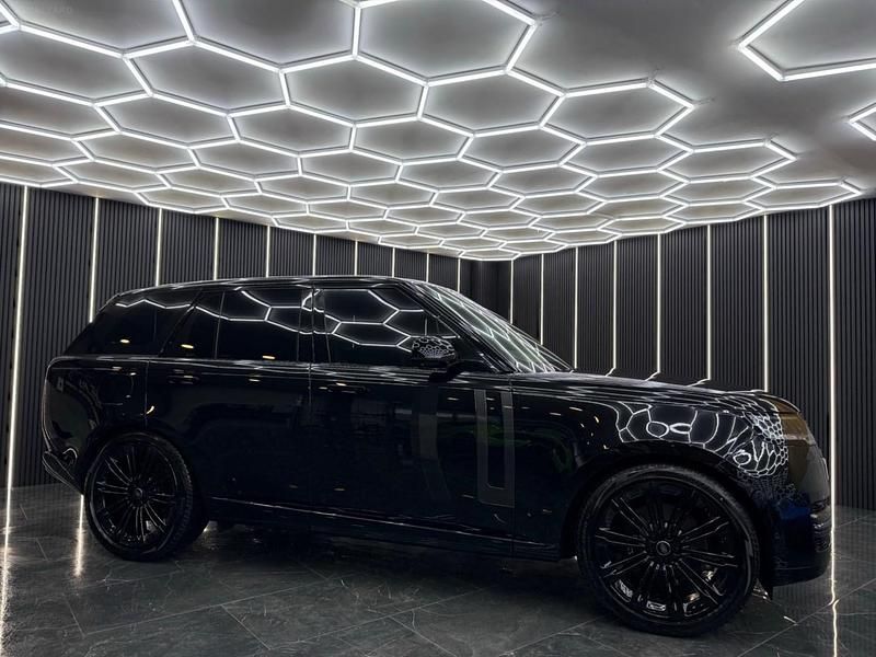 Used Land Rover Range Rover Autobiography 400 HP (294 kW) 2025 Black SUV