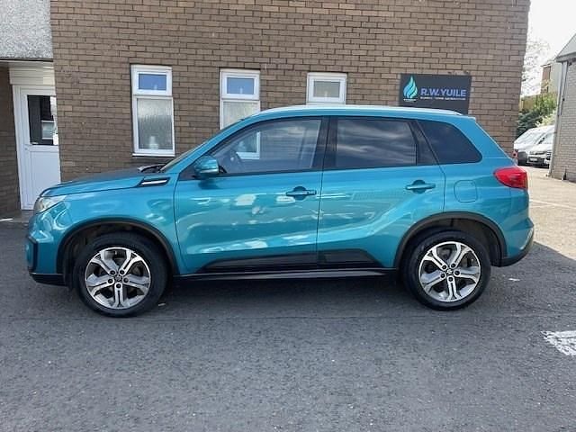 Turquoise Used 2015 Suzuki Vitara SZ5 Hatchback | £8,490 (Fair price) - Image 1/4