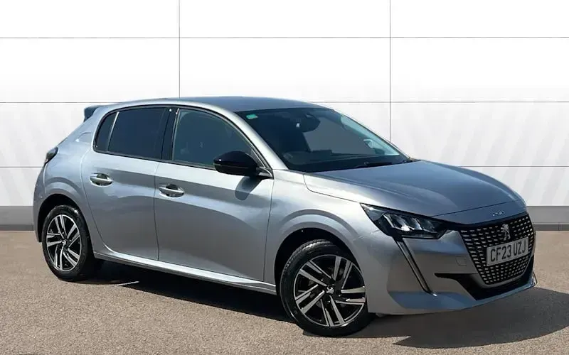 Used Peugeot 208 Allure+ 131 HP (96 kW) 2023 Hatchback