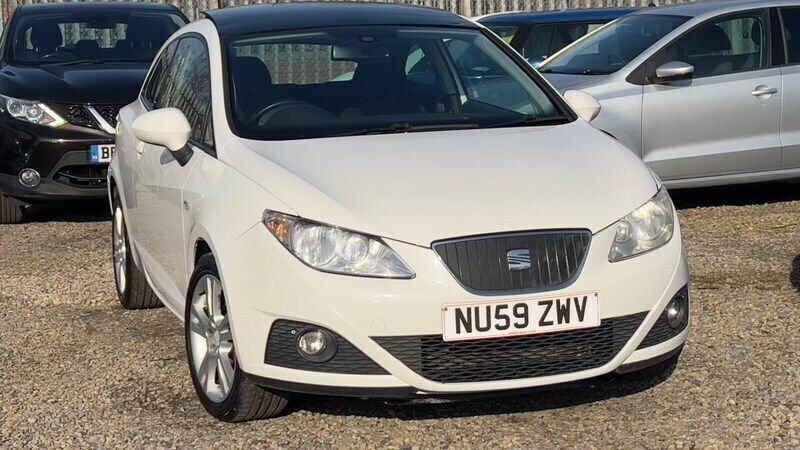 White Used 2009 Seat Ibiza Sport Hatchback | £1,799 (Fair price) - Image 1/4