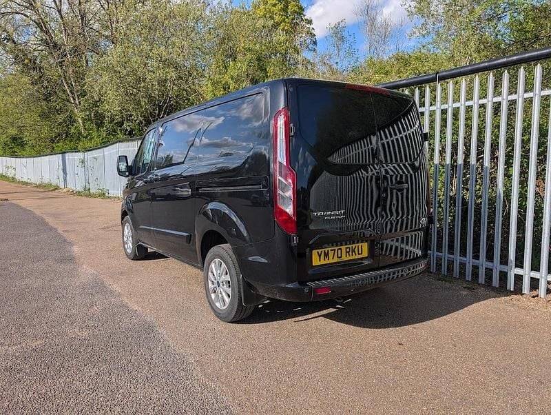 Used Ford Transit Custom Limited 130 HP (95 kW) 2020 Black Van