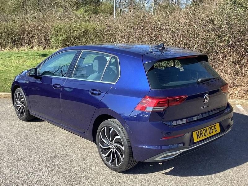 Used VW Golf VII Style 130 HP (95 kW) 2021 Blue Hatchback