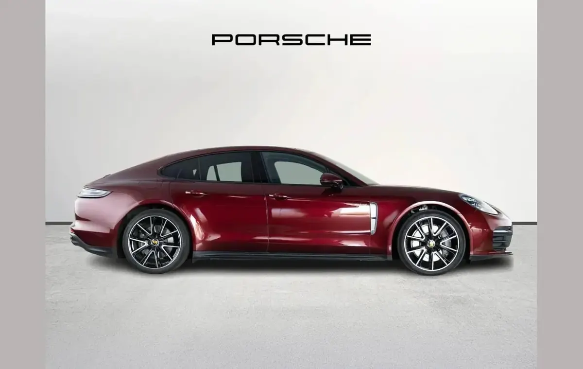 Used Porsche Panamera 4 E-Hybrid Platinum Edition 456 HP (335 kW) 2022 Red Hatchback