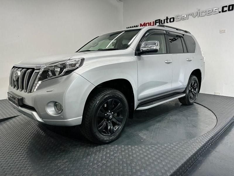 Used Toyota Land Cruiser 177 HP (130 kW) 2017 Silver Estate