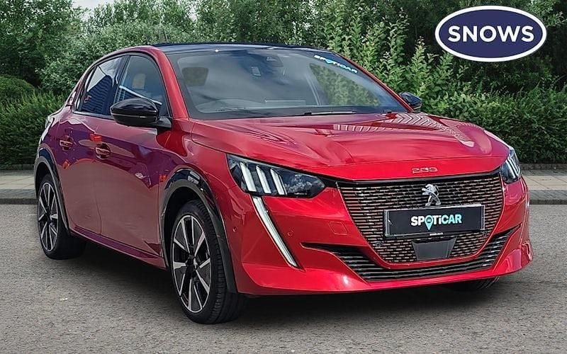 Used Peugeot e-208 Premium 100 kW (136 HP) 2022 Elixir red Hatchback