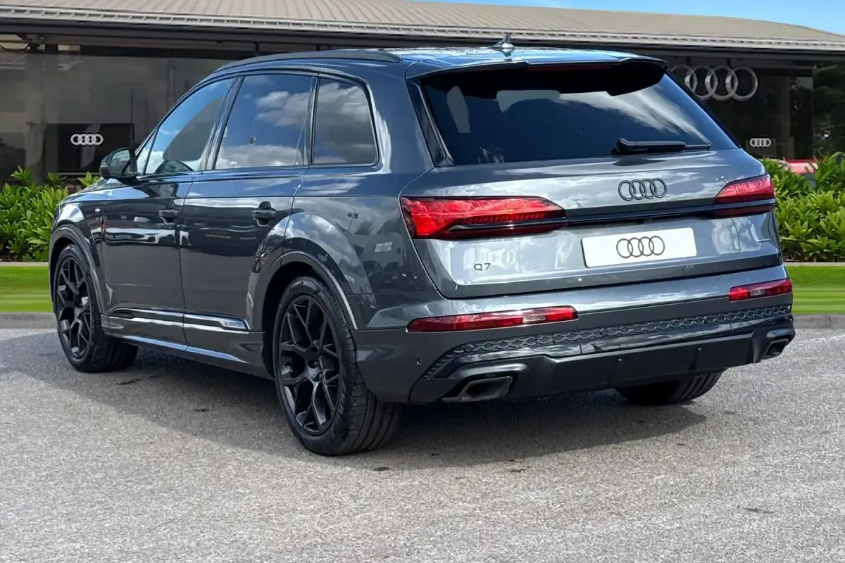 New Audi Q7 Black Edition 2026 Grey SUV