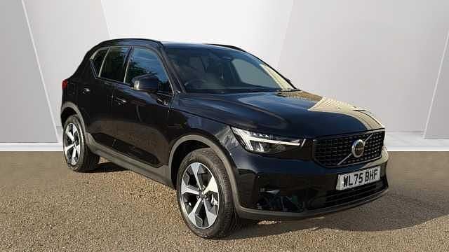 New 2025 Volvo XC40 Plus SUV | £35,554 (Super price) - Image 1/4