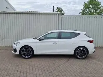 Used Cupra Leon 150 HP (110 kW) 2024 White Hatchback