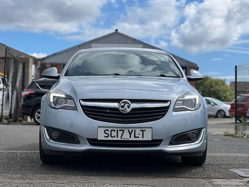 Used Vauxhall Insignia SRi 136 HP (100 kW) 2017 Silver Hatchback