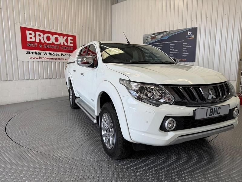 Used Mitsubishi L200 Warrior 2018 White Pickup