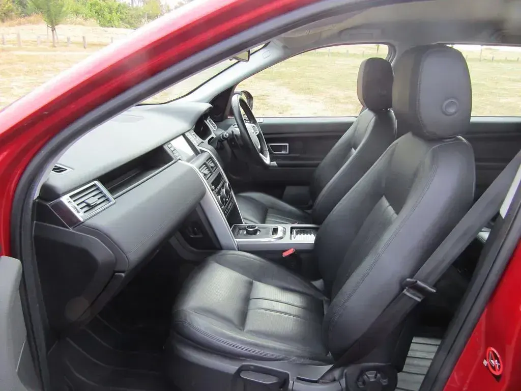 Used Land Rover Discovery Sport SE 2017 Red SUV