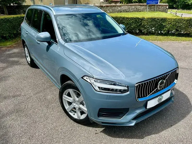 Used Volvo XC90 Core 250 HP (183 kW) 2022 Grey SUV