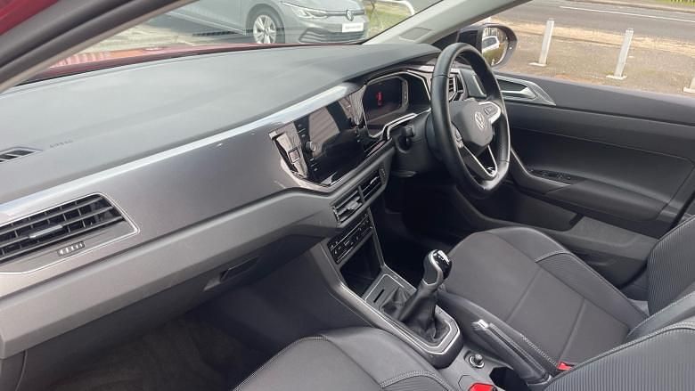 Used VW Taigo Style 110 HP (80 kW) 2023 Red SUV