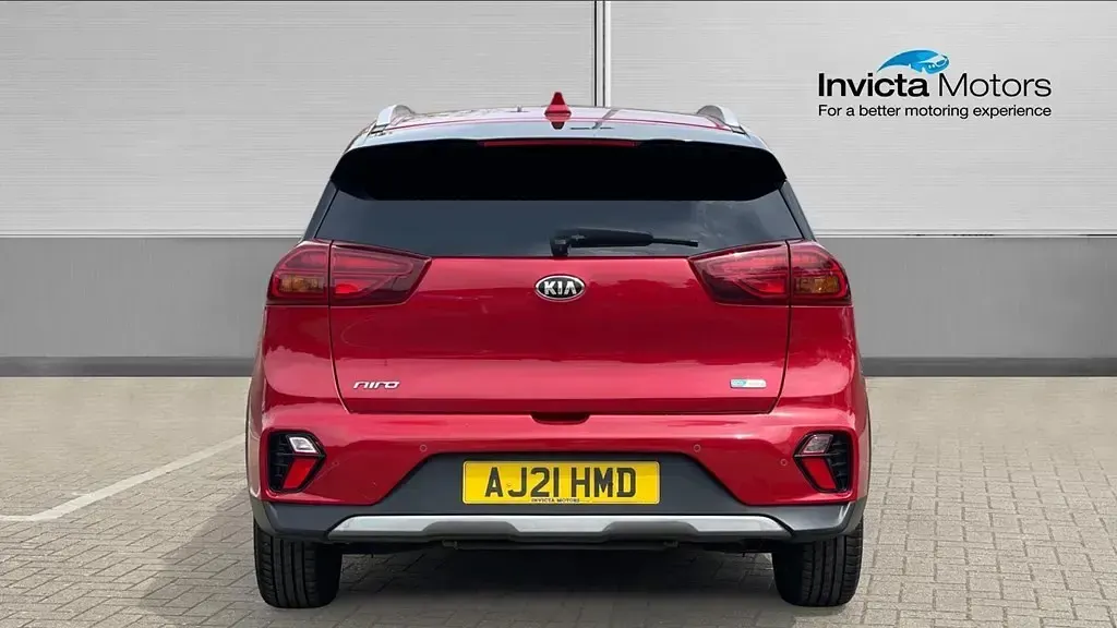 Second-hand Kia Niro 141 CP (103 kW) 2021 Roșu SUV