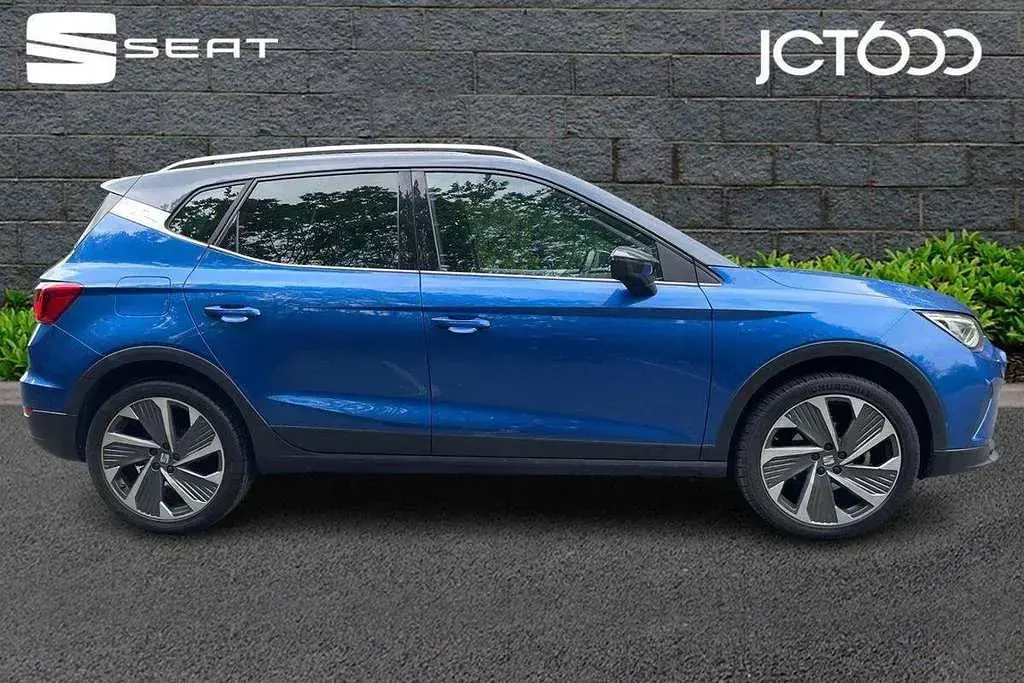 Used Seat Arona FR Sport 108 HP (79 kW) 2023 Blue SUV