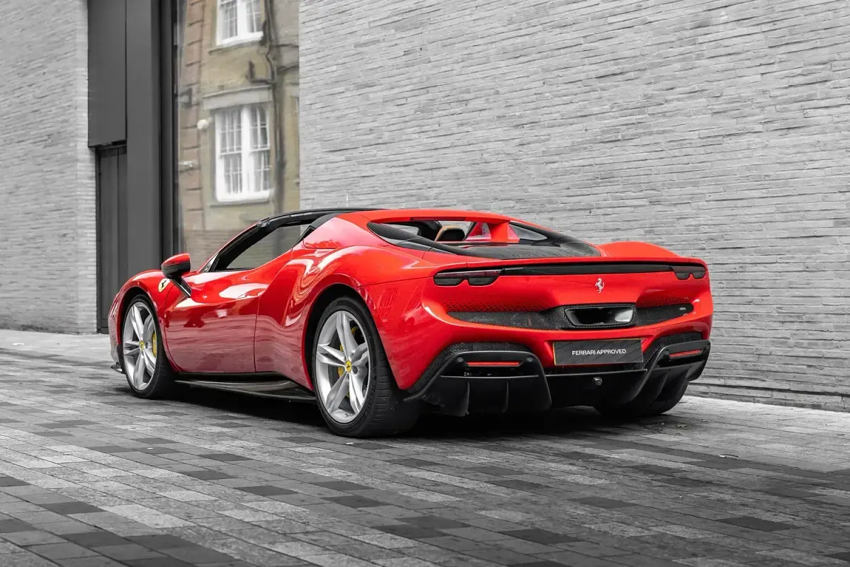 Used Ferrari 296 830 HP (610 kW) 2023 Red Cabriolet