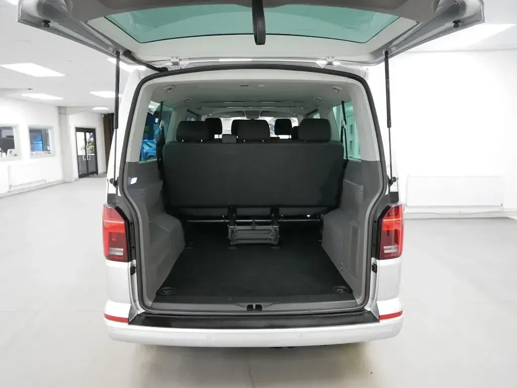 Used VW Shuttle SE 150 HP (110 kW) 2020 Silver MPV