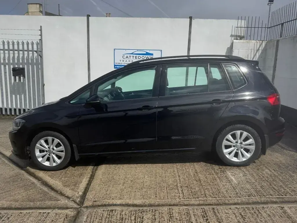 Used VW Golf Sportsvan SE 125 HP (91 kW) 2014 Black MPV