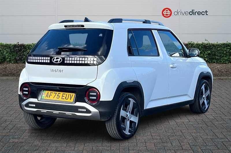 Used Hyundai Inster 85 kW (116 HP) 2025 White Hatchback