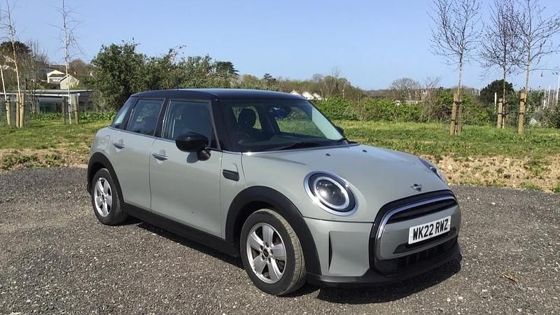 Used Mini Cooper Classic 134 HP (98 kW) 2022 Grey Hatchback