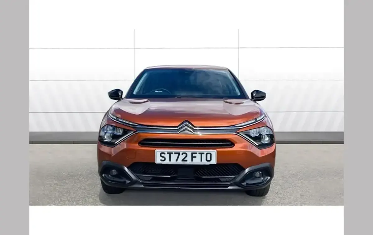 Used Citroën C4 PureTech 130 HP (95 kW) 2022 Brown Hatchback