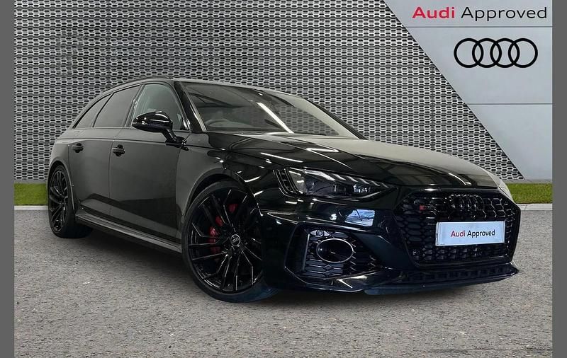 Used Audi RS4 Design 444 HP (326 kW) 2024 Black Estate