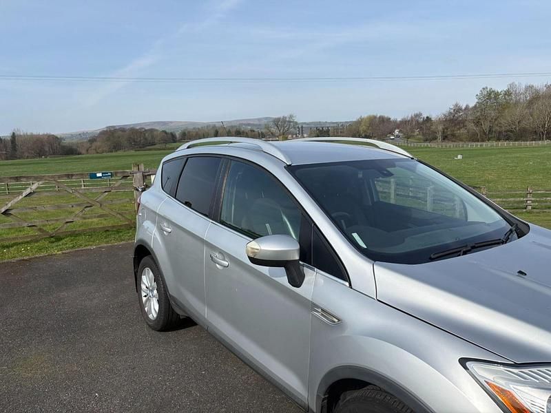 Used Ford Kuga Titanium 140 HP (102 kW) 2011 Silver SUV