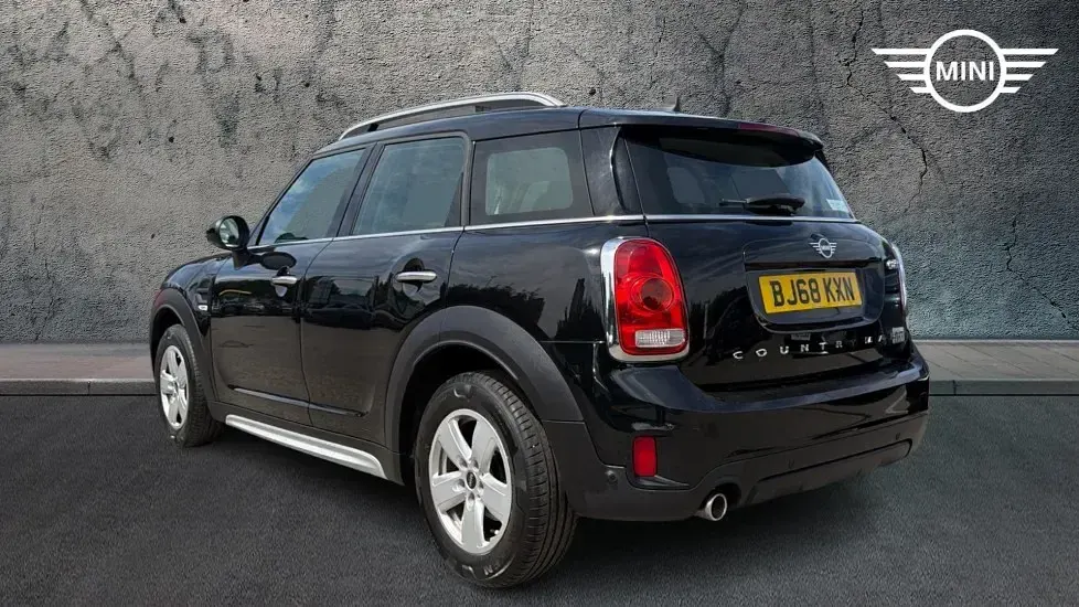 Used Mini Cooper Countryman 134 HP (98 kW) 2018 Black SUV
