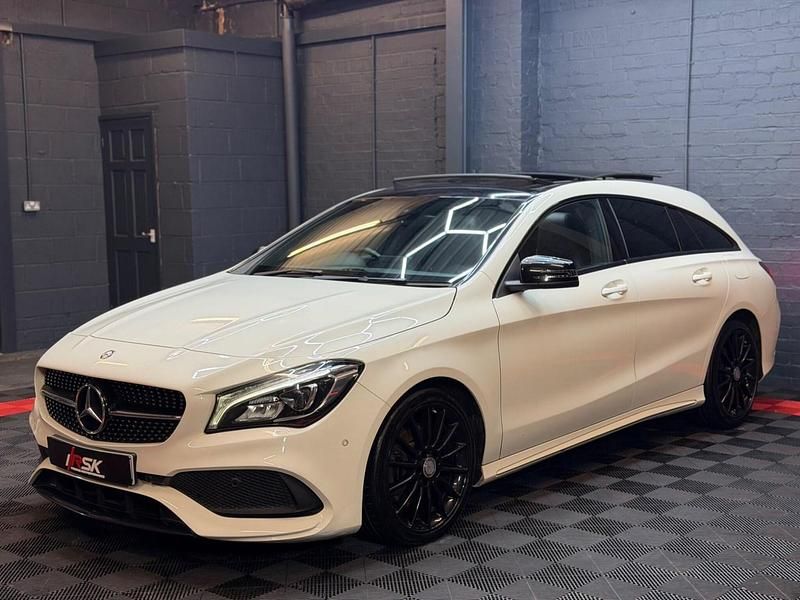Used Mercedes CLA220 Shooting Brake AMG line 177 HP (130 kW) 2017 White Estate