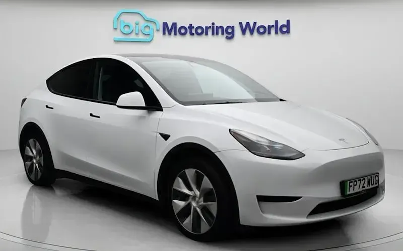 Used Tesla Model Y Standard Range 219 kW (299 HP) 2024 SUV