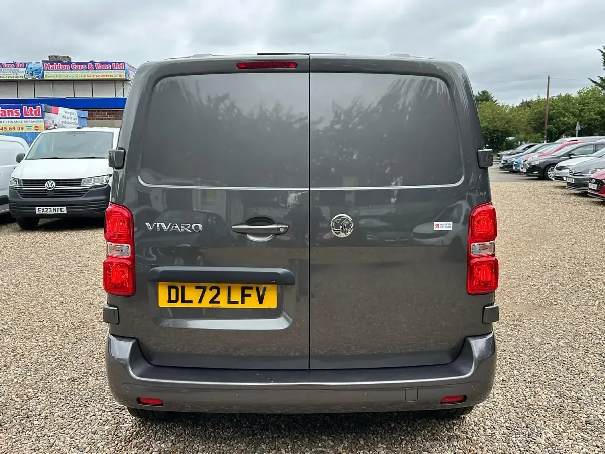 Used Vauxhall Vivaro S 120 HP (88 kW) 2023 Grey MPV