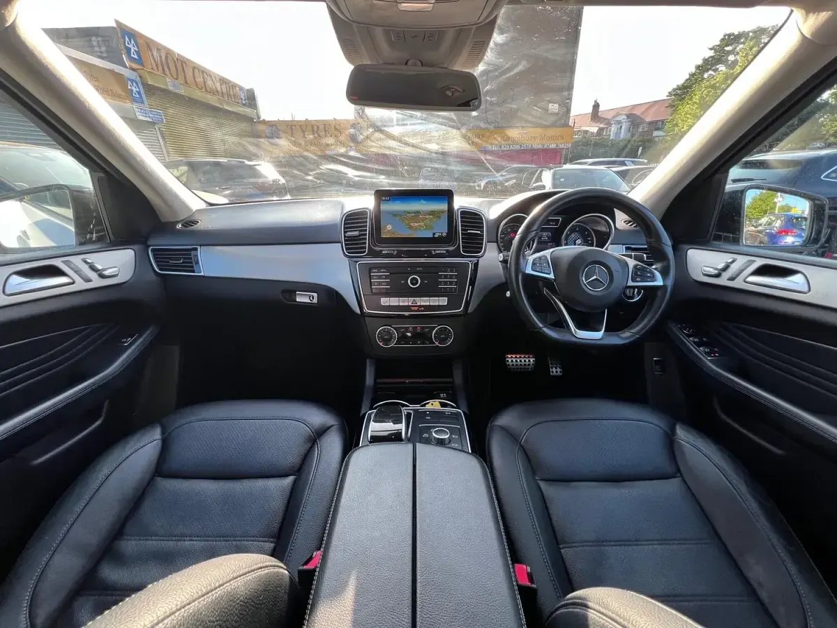 Used Mercedes GLE250 AMG line 204 HP (150 kW) 2016 White SUV