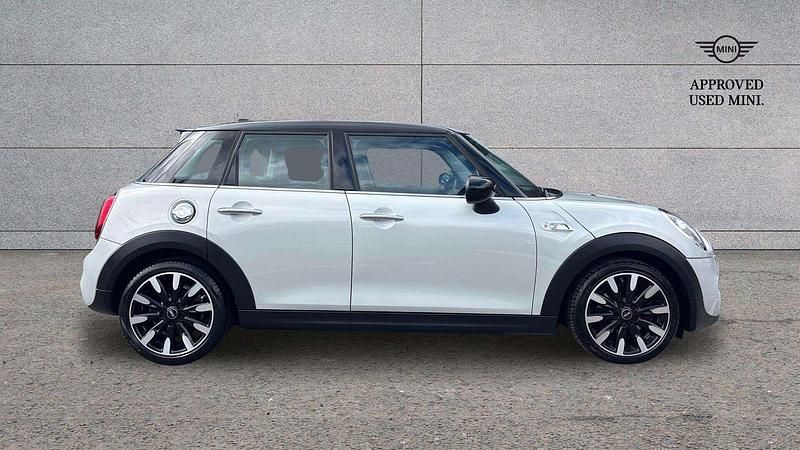Used Mini Cooper S Exclusive 189 HP (139 kW) 2020 Silver Hatchback
