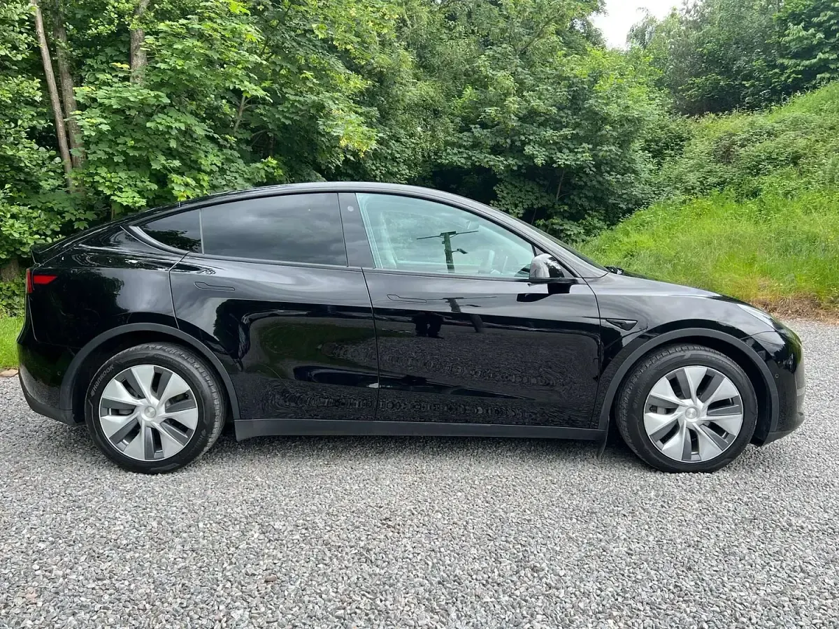 Used Tesla Model Y Long Range AWD 378 kW (514 HP) 2022 Black SUV