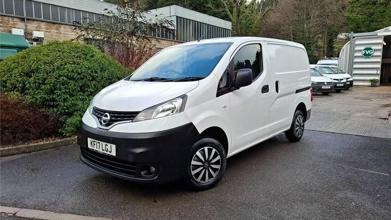 White Used 2017 Nissan NV200 Acenta MPV | £6,395 (Fair price) - Image 1/1