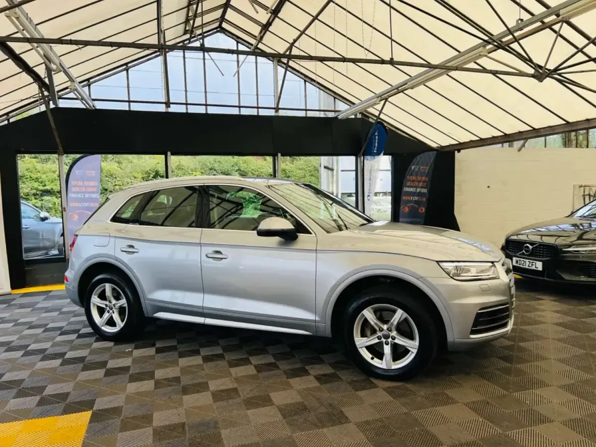 Used Audi Q5 Sport 190 HP (139 kW) 2018 Silver SUV
