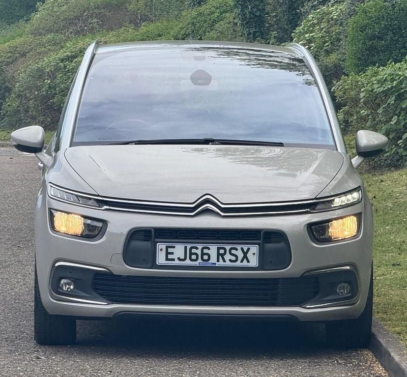 Used Citroën Grand C4 Picasso Feel 120 HP (88 kW) 2016 Beige MPV