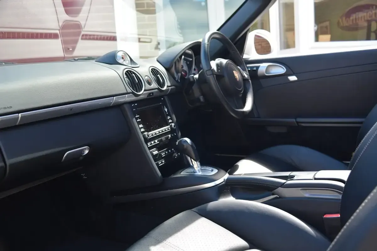Used Porsche Boxster 310 HP (228 kW) 2011 White Cabriolet