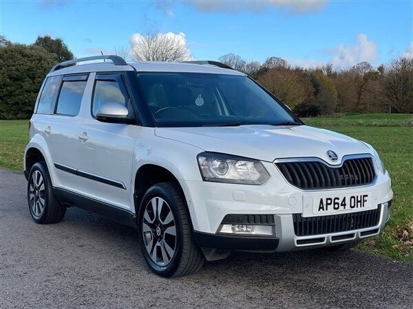 White Used 2014 Skoda Yeti LAURIN & KLEMENT SUV | £9,985 (Fair price) - Image 1/1