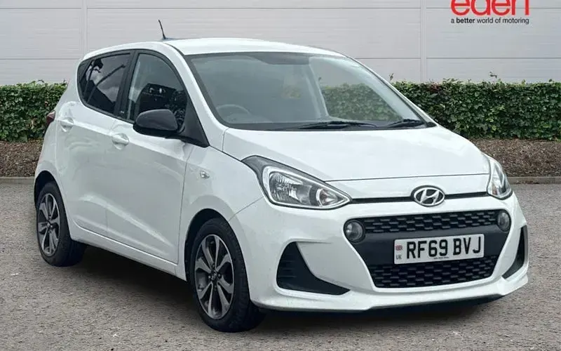Used Hyundai i10 67 HP (49 kW) 2020 Hatchback