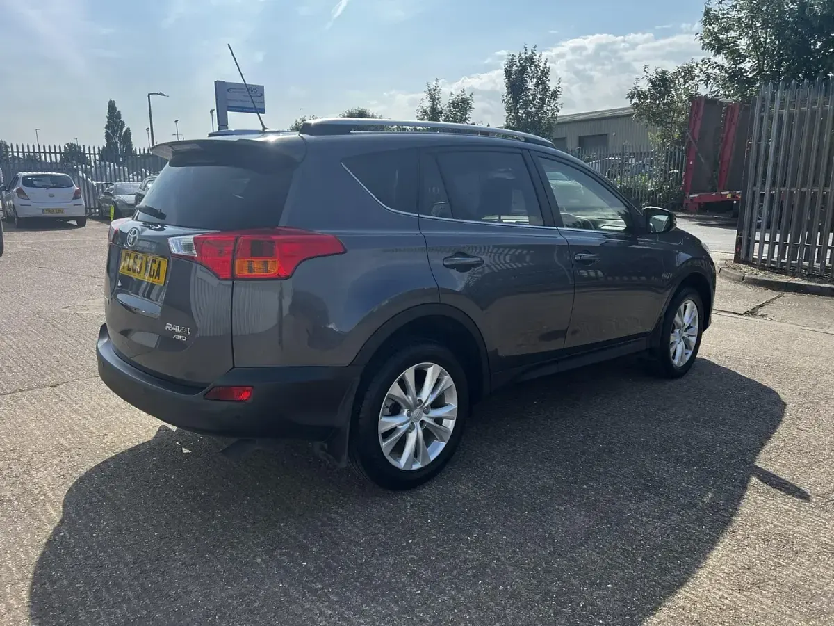 Used Toyota RAV4 150 HP (110 kW) 2013 Grey SUV